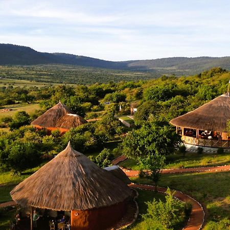 Africa Safari Maasai Boma Villa Serengeti Exterior photo