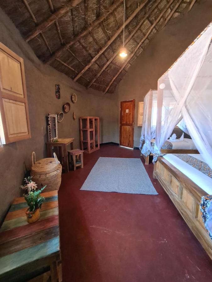 Africa Safari Maasai Boma Villa Serengeti Exterior photo