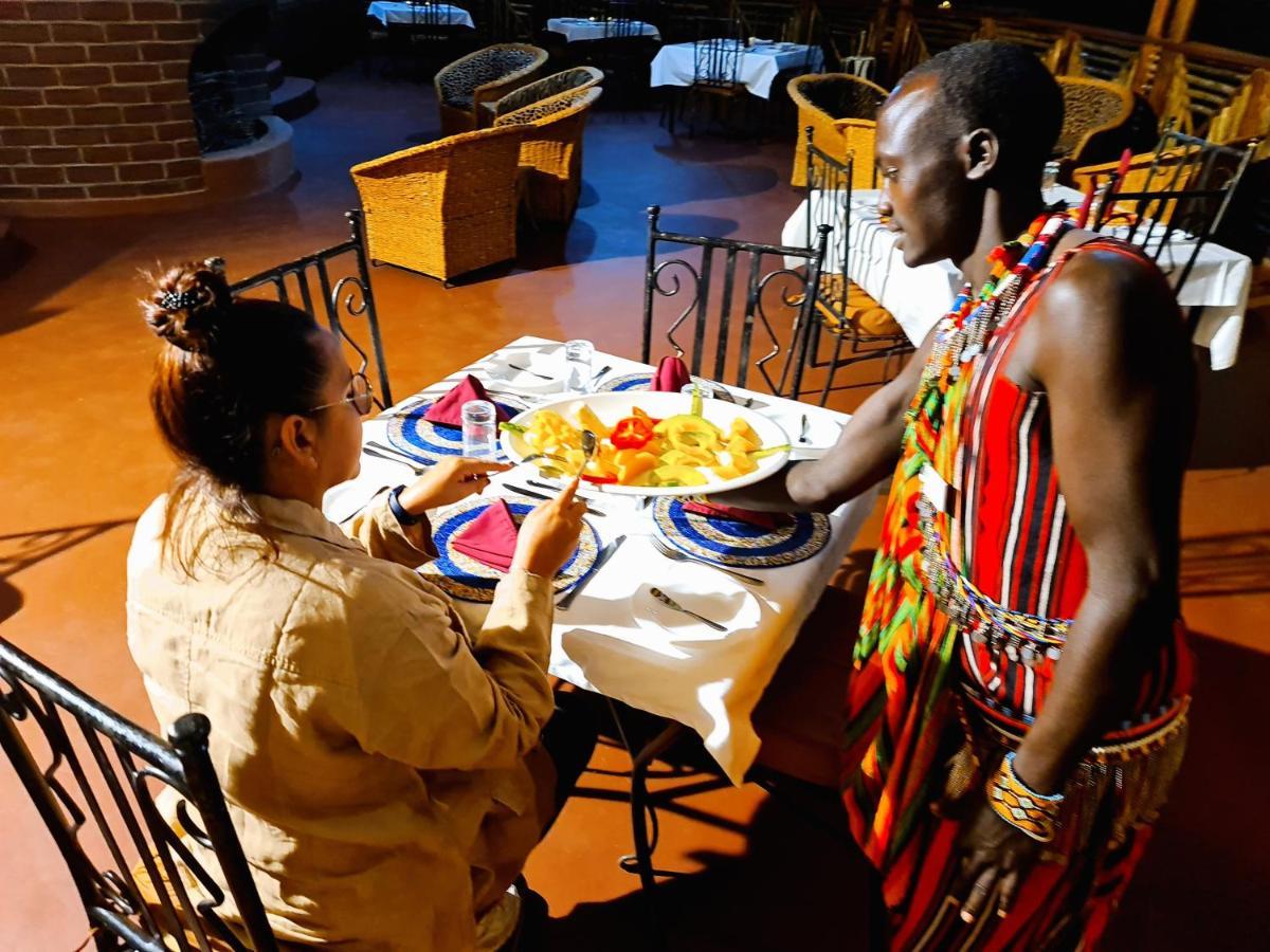 Africa Safari Maasai Boma Villa Serengeti Exterior photo