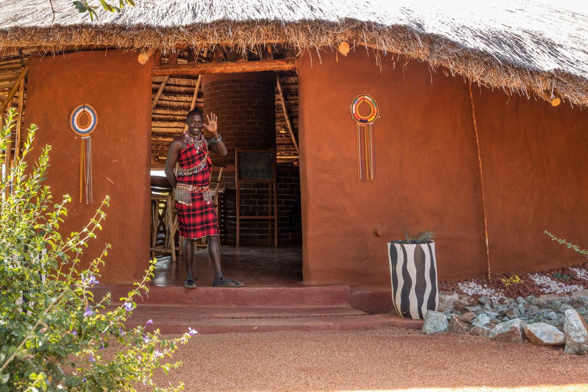 Africa Safari Maasai Boma Villa Serengeti Exterior photo